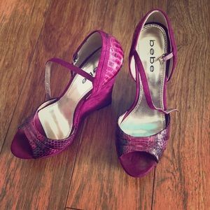 Bebe wedges